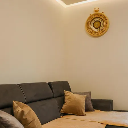 Konukevi Ali 3*